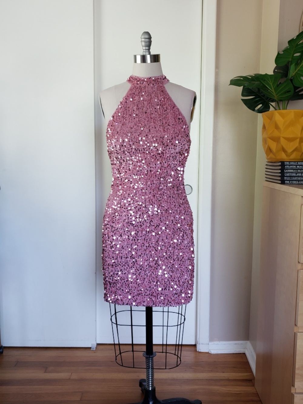 Tickle Me Pink Sequin Dress Size Large!